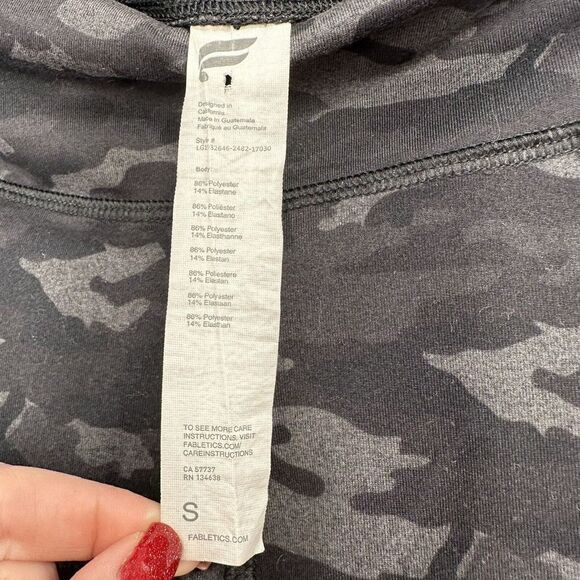 Fabletics Define Power Hold Mid Rise Leggings Charcoal Camo Size S Ankle Length - Picture 8 of 8